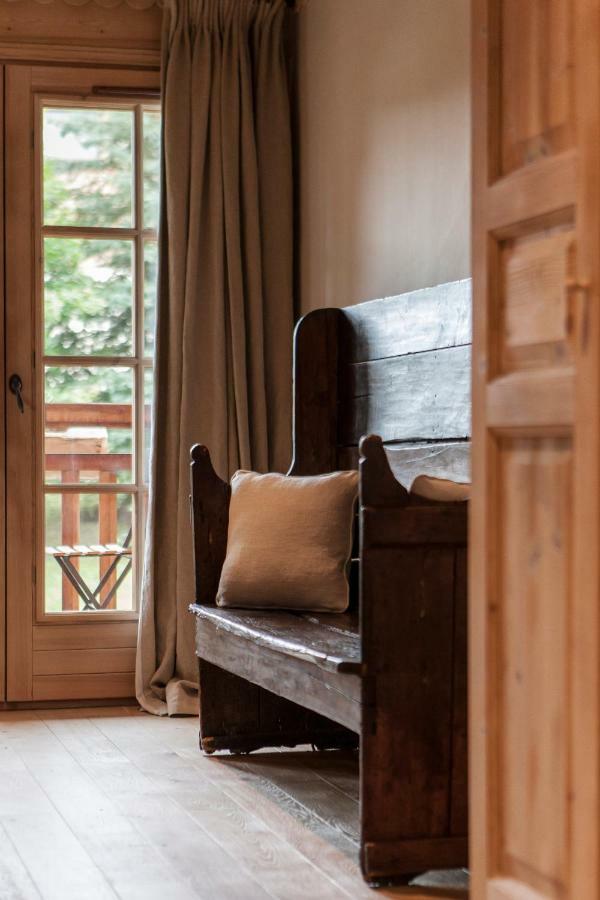 Le Cerf Amoureux Chalet Prive & Spa サランシュ エクステリア 写真